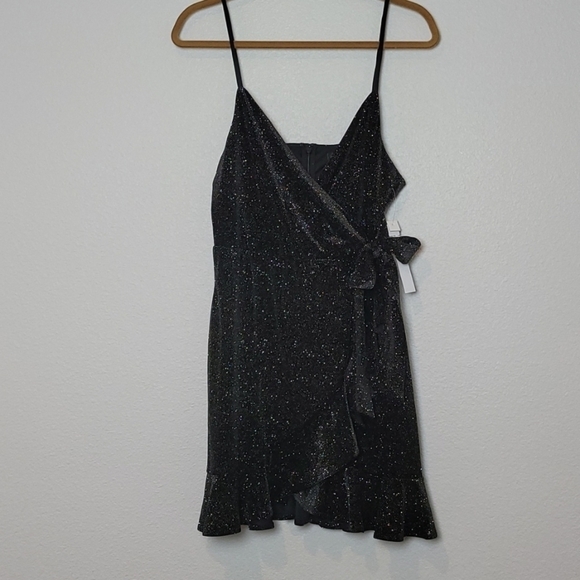 NWT AQUA Bloomingdale's Sparkle Velvet Ruffle Wrap Party Dress Black Medium - Picture 6 of 8